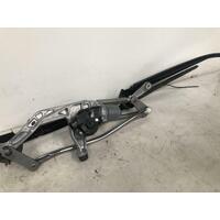 Toyota Corolla Front Wiper Assembly ZRE182 10/2012-06/2018