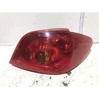 Peugeot 307 Right Taillight T5 Hatch 12/01-09/05