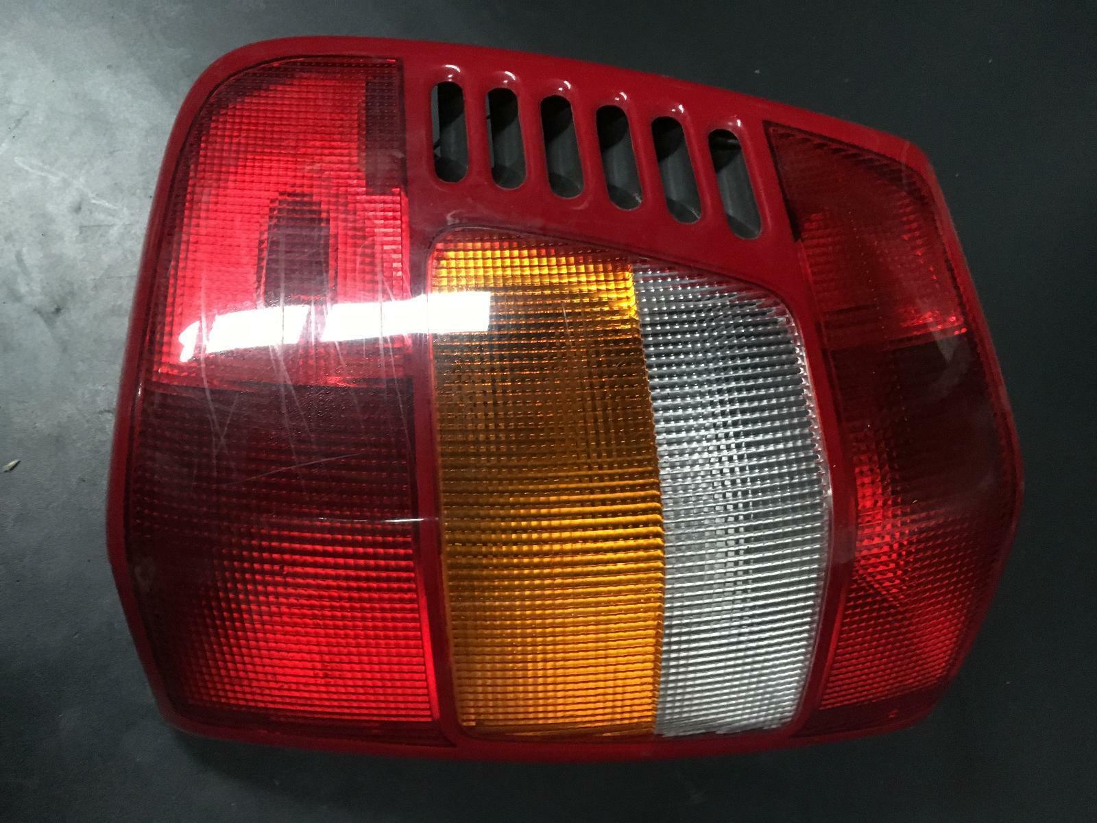 Jeep Grand Cherokee WG WJ Right Tail Light 19992005 JEEP