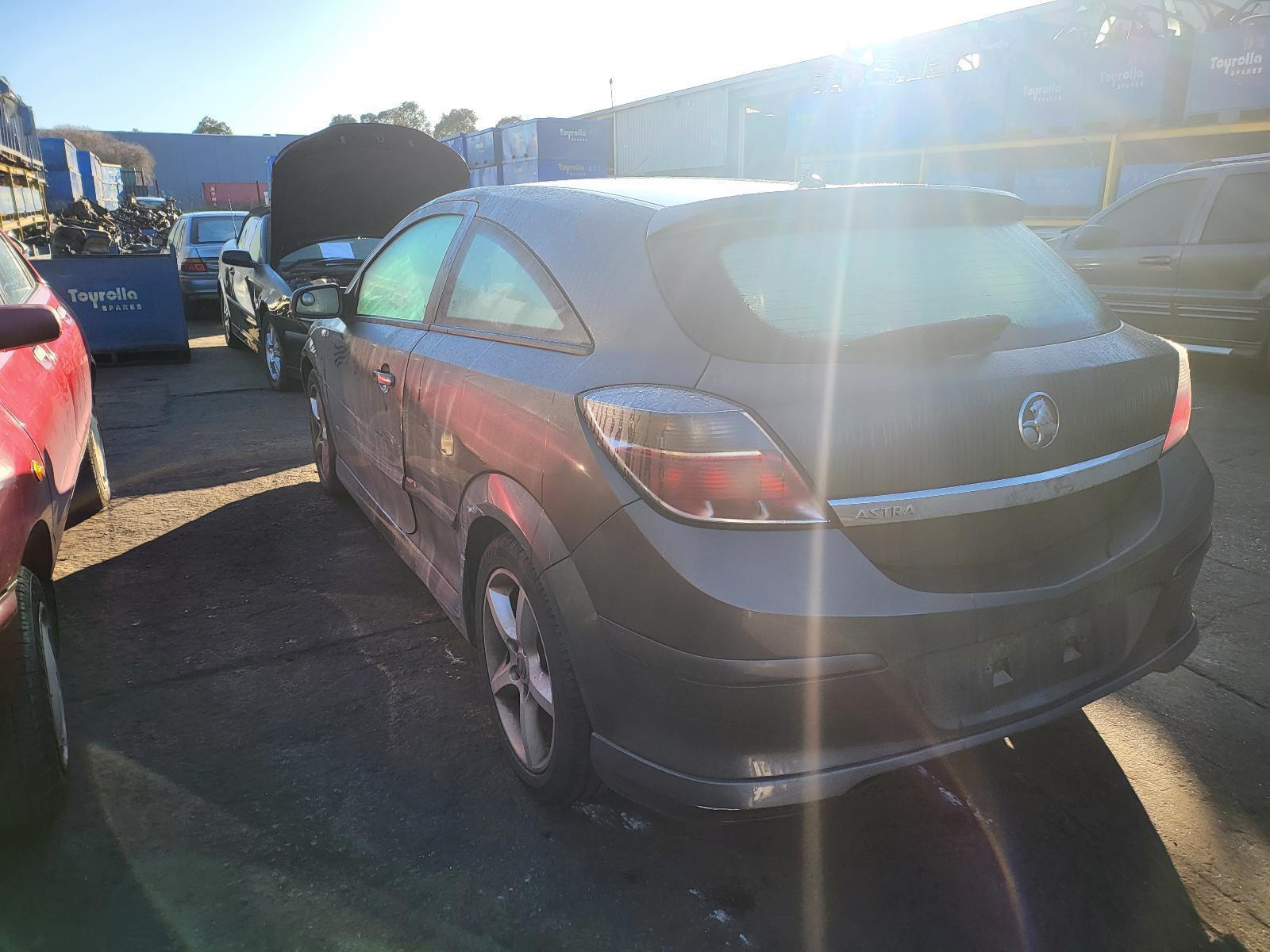 Holden Astra Manual Gearbox 1.8L Z18XER AH 10 2004 08 2009 HOLDEN