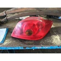 Peugeot 307 T5 Hatch Right Tail Light 12/2001-09/2005