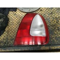 Daewoo Nubira Right Tail Light 07/1997-10/1999