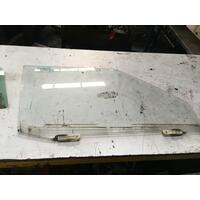 Toyota Townace Right Front Door Glass YR39 04/1992-12/1996