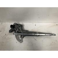 Toyota Prius-C Right Front Window Regulator NHP10 12/2011-03/2020