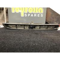 Subaru Liberty Series 11 Grille 3-Slat Type 09/1991-03/1994