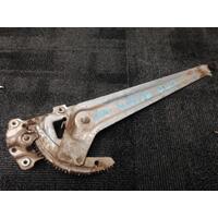 Toyota Hilux Right Front Window Regulator RZN149 09/1997-03/2005