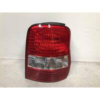 Kia Carnival Right Tail Light SII 07/2002-09/2006