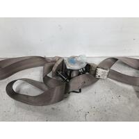 Toyota Avensis Left Rear 2nd Row Seatbelt ACM20 12/2001-12/2010