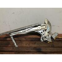 Toyota HILUX Right Front Window Reg/Motor KZN165 09/97-03/05 Power