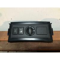 Toyota PRADO Diff Lock Switch/ 4WD Switch KDJ150 Centre Dash 11/09