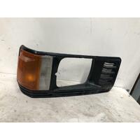 Toyota Liteace Right Corner Light and Surround KM36 01/1986-03/1992