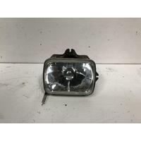 Aftermarket Right Head Light to suit Toyota Hilux RZN169 09/1997-02/2005