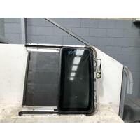 Toyota Corolla Sunroof Assembly ZZE122 12/01-06/07