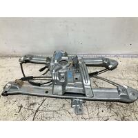 Mitsubishi 380 Right Front Window Reg/Motor DB Electric 09/05-03/08