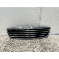 Mercedes C240 Grille W203 11/2000-04/2004