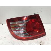 Hyundai ELANTRA Left Taillight XD Hatch 10/03-07/06