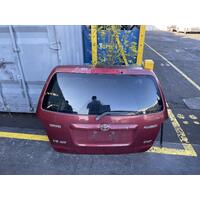 Toyota Kluger Tailgate Non Spoiler Type Paint 3Q3 MCU28 01/2001-04/2007
