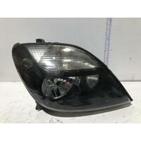 Renault SCENIC Right Headlight J64 05/01-12/04 P/N 7700432095