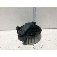 Toyota CAMRY Heater Fan Motor ASV50/AVV50 12/11-10/17