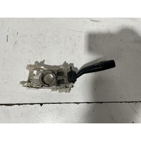 Toyota Hiace Flasher Switch RZH103 09/1998-12/2004