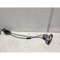 Toyota Hilux Right Front Door Lock Mechanism TGN16 03/2005-08/2015