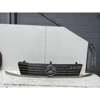 Mercedes Vito Front Filler Panel with Grille W638 02/1998-12/2004