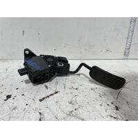 Toyota Corolla Accelerator Pedal ZWE211 07/2018-Current