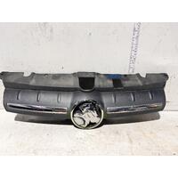 Holden COMMODORE Grille VE Sedan 08/06-08/10 Chrome