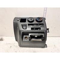 Toyota Hiace Heater Controls with Fascia KDH222 03/2005-02/2014