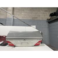 Lexus LS430 Bootlid UCF30 12/2000-07/2003