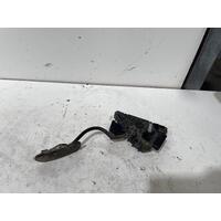 Toyota HILUX Pedal KUN16 Accelerator 03/05-08/15