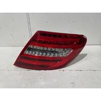 Mercedes C Class Right Tail Light C204 C 250 03/2011-01/2015