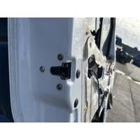 Renault Trafic Left Front Door Lock Mechanism X83 04/2004-12/2014