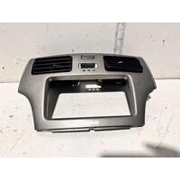 Lexus ES300 Head Unit Fascia with Centre A/C Vents MCV30 10/2001-12/2005