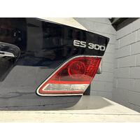 Lexus ES300 Right Bootlid Light MCV30 10/2001-12/2005