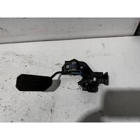 Toyota Avensis Accelerator Pedal ACM21 12/2001-12/2010