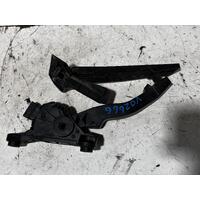 Hyunda i45 Accelerator Pedal YF 02/2010-04/2014