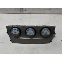 Toyota Camry Heater Controls ACV40 06/2006-11/2011