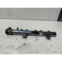 Jeep Grand Cherokee Right Fuel Injection Rail WK 10/2010-02/2022
