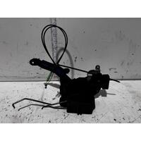 Toyota Avensis Right Front Lock Mechanism ACM21 12/2001-12/2010