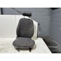Toyota Hiace Right Front Seat RZH113 11/1989-12/2004
