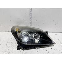 Holden Astra Right Head Light AH 10/2004-08/2009