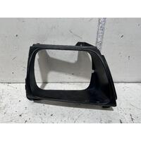 Toyota HILUX Right Headlight Surround RZN149 11/01-03/05 