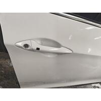 Hyundai i30 Right Front Outer Door Handle GD 02/2012-02/2017