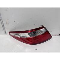 Toyota Camry Left Tail Light AVV50 04/2015-10/2017