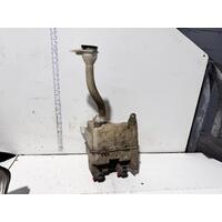 Toyota Kluger Washer Bottle MCU28 01/2001-04/2007