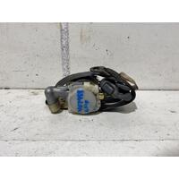 Toyota RAV4 Left Front Seatbelt ACA21 05/2000-07/2003