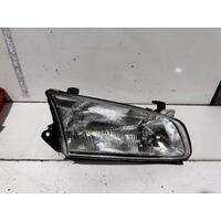 Toyota Camry Right Head Light MCV20 08/1997-09/2000