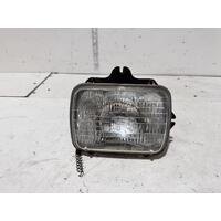 Toyota Hilux Right Head Light RN85 08/1988-08/1997