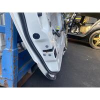 Toyota Hiace Left Front Door Lock Mechanism TRH201 03/2005-04/2019